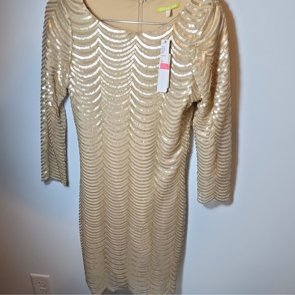 Gianni Bini Dresses & Skirts - Gianni Bini Gold Sequin Wave-Pattern Mini Dress
